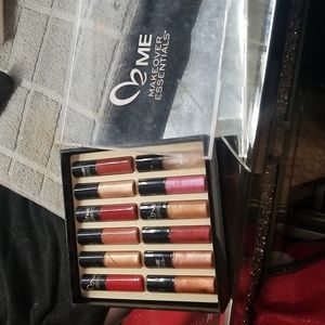 Makeover essentials sample kit 12 pieces